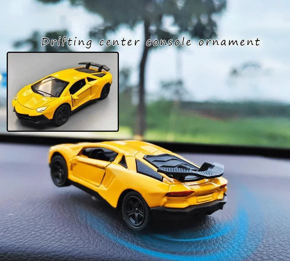 1 : 64 Alloy AE86 Elegant Car Model Figurine Desk Decoration Home Decoration Accessories For Automobile Decoration Gift