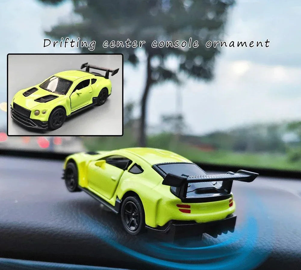 1 : 64 Alloy AE86 Elegant Car Model Figurine Desk Decoration Home Decoration Accessories For Automobile Decoration Gift